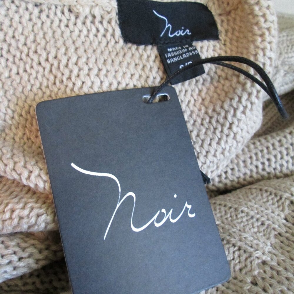 Noir Oversized Sweater Poncho – Size S/M – NWT - Picture 4 of 9